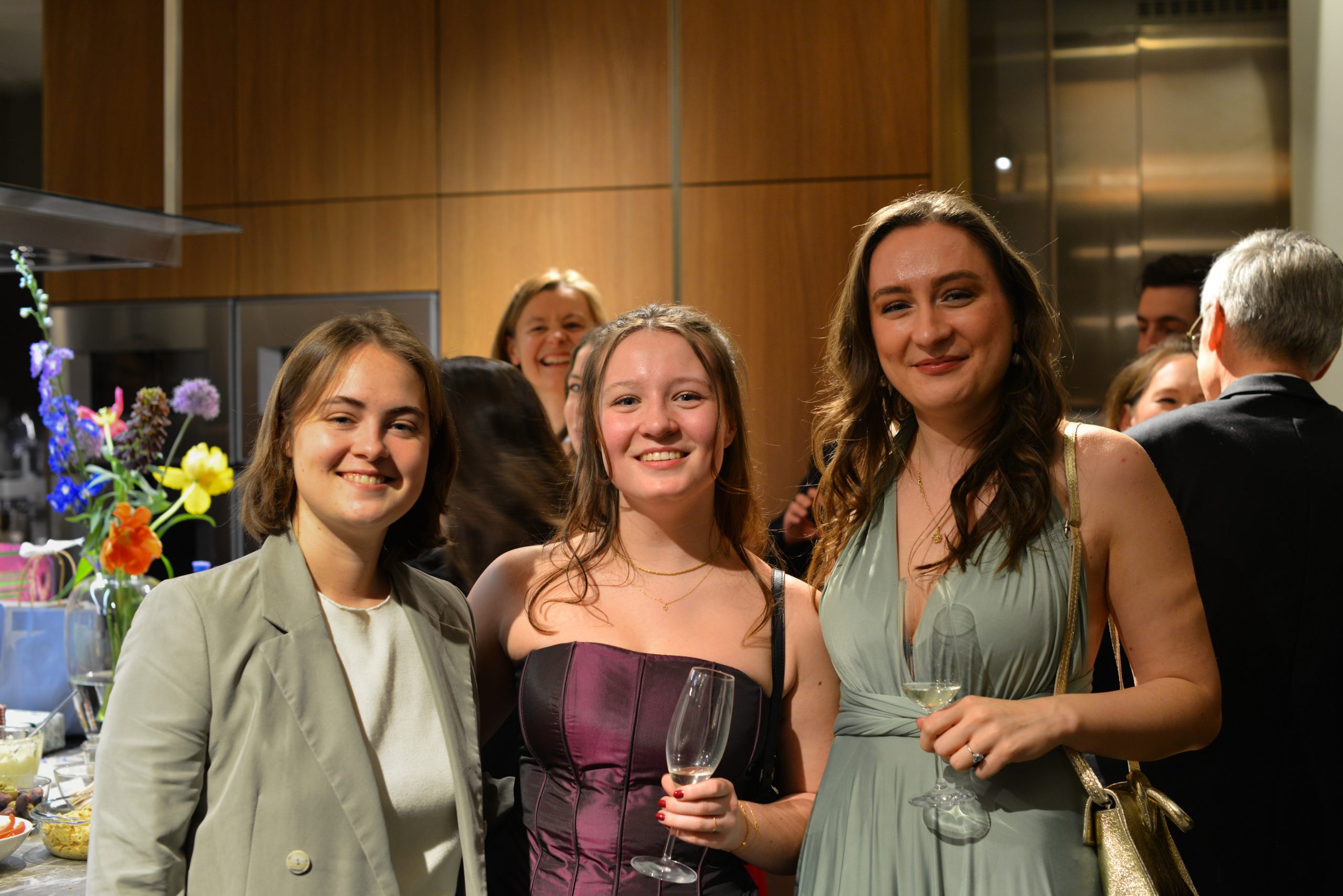 Geschützt: die dame mit den wunderschönen blauen augen